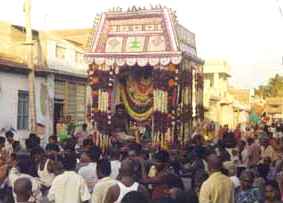 Utsavar murthy in procession to wed Teyvanai Amman the day after the Surasamharam