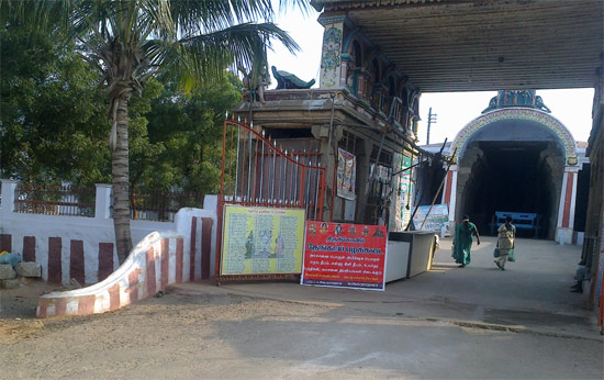 Entrance to Valliyoor Murugan Temple
