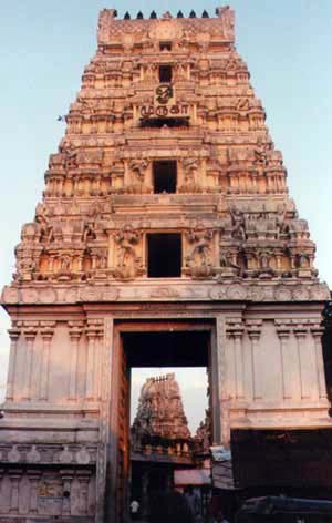 Gopuram entrance to Kumara Kottam